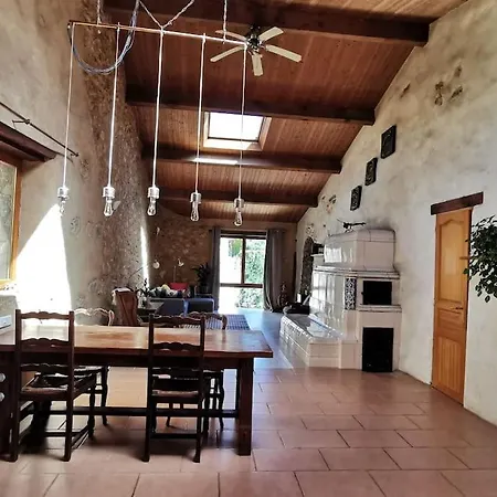 Σπίτι διακοπών Le Gite Sylvestre, Maison Rurale Saint-Jean-de-Paracol